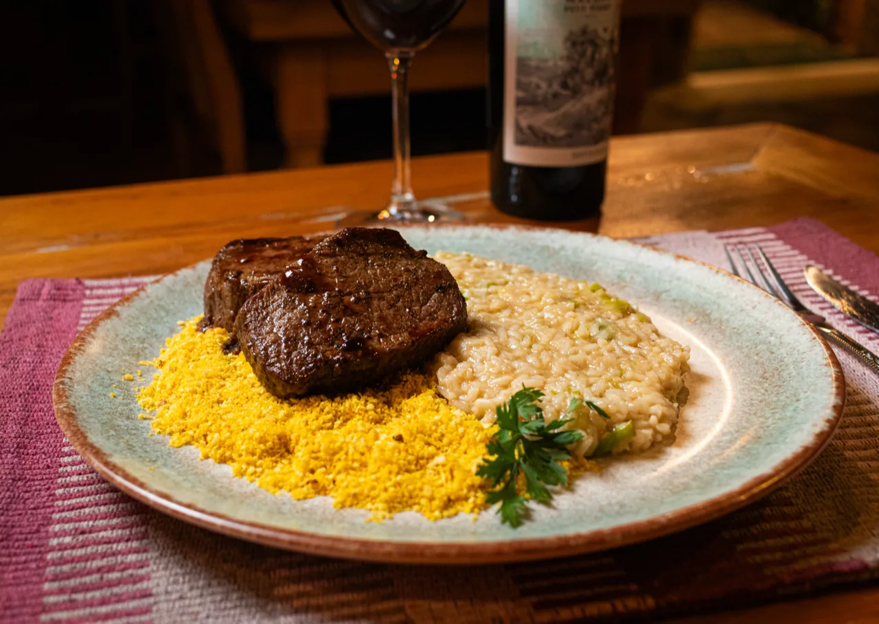 Medalhão com risotto Bazzini